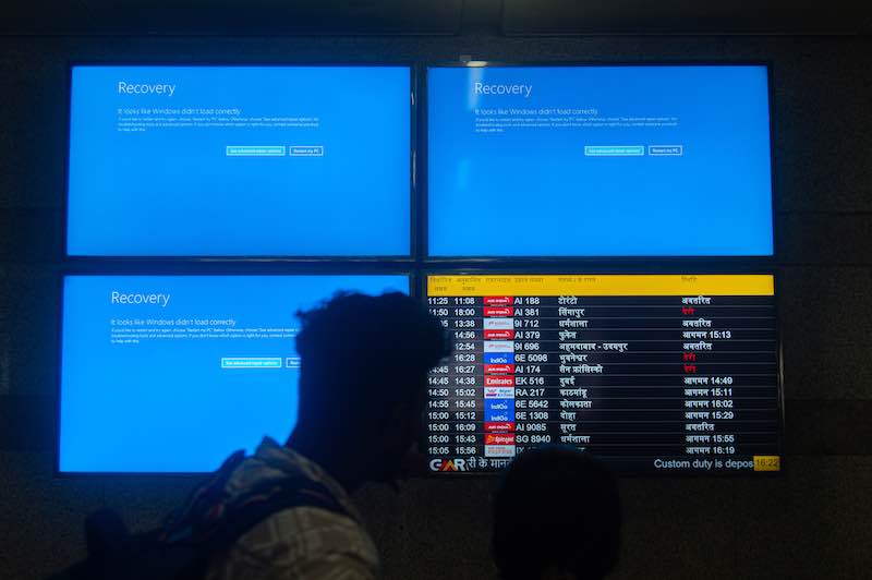Global IT outage impact visualization